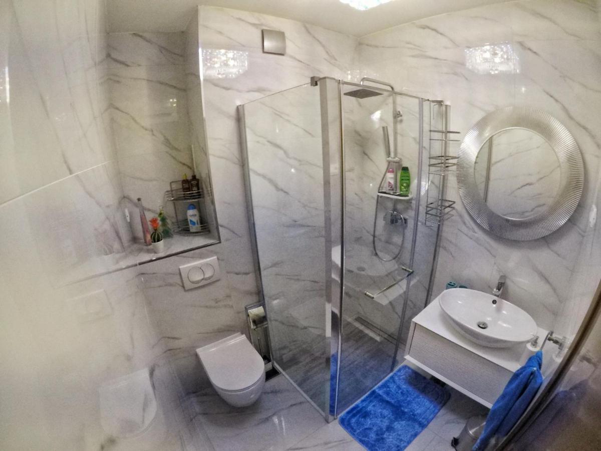Luxurious Apartment Majda, 2 Bathrooms And Free Parking Split Ngoại thất bức ảnh