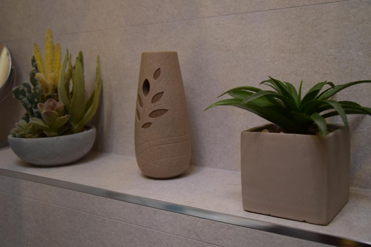 Luxurious Apartment Majda, 2 Bathrooms And Free Parking Split Ngoại thất bức ảnh