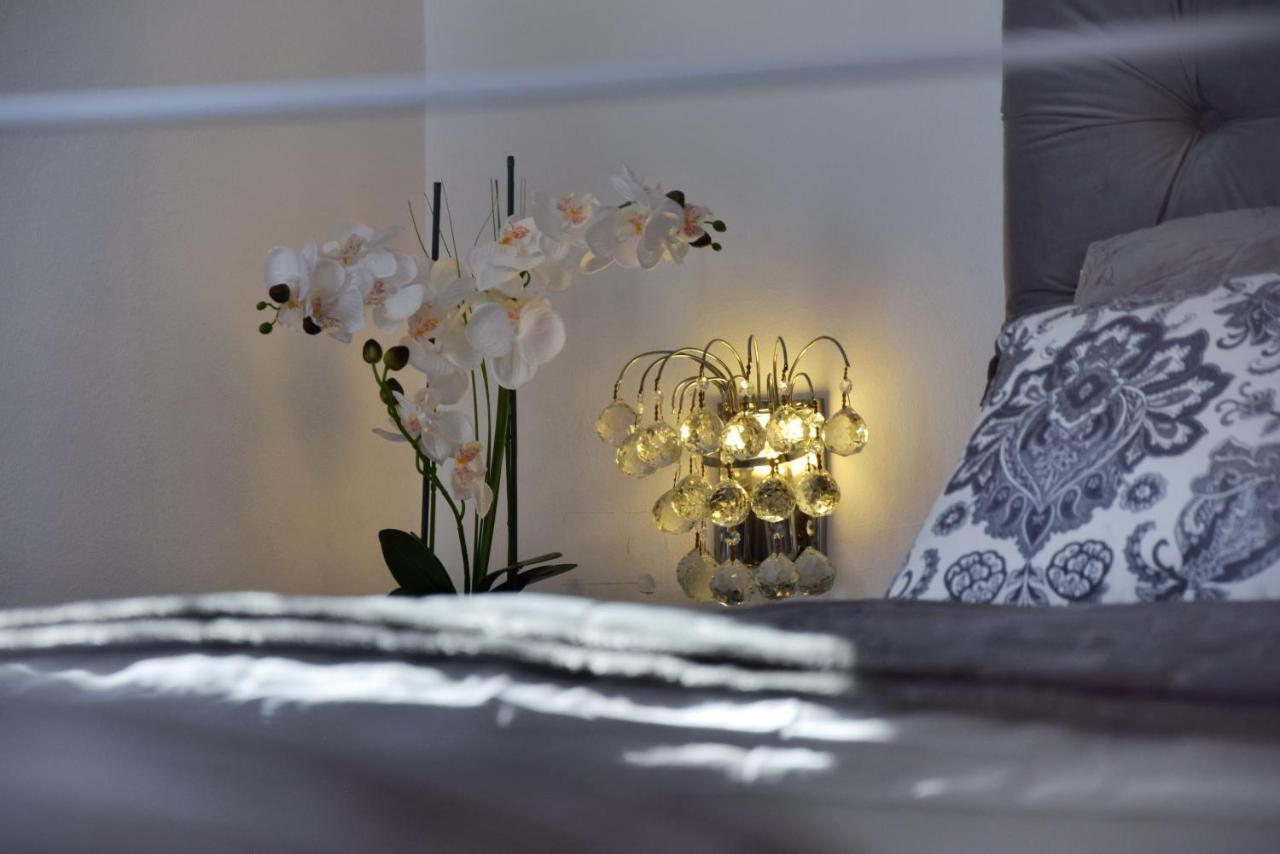 Luxurious Apartment Majda, 2 Bathrooms And Free Parking Split Ngoại thất bức ảnh