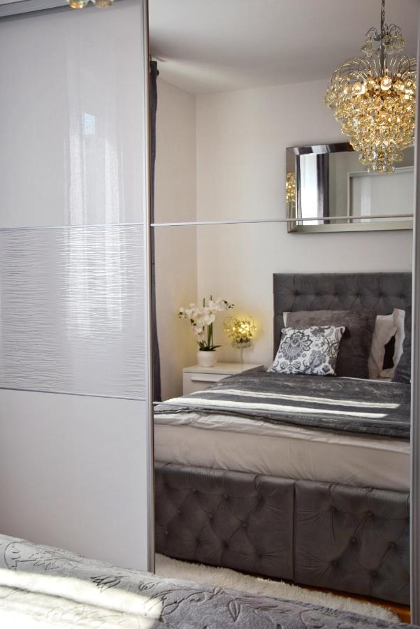 Luxurious Apartment Majda, 2 Bathrooms And Free Parking Split Ngoại thất bức ảnh